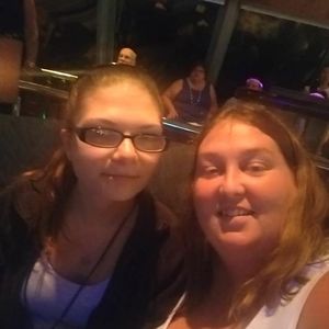 Meet your Posher, Denise